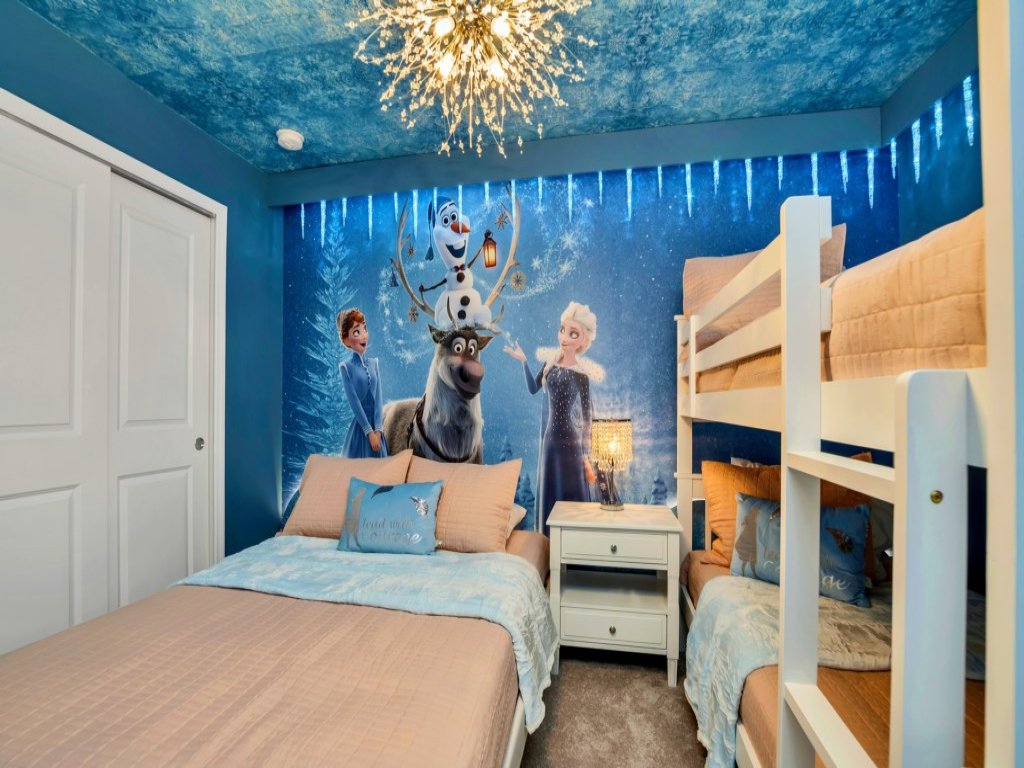 Amazing Game Room Your Kids Will Love! Vacation Rental in Davenport - RedAwning