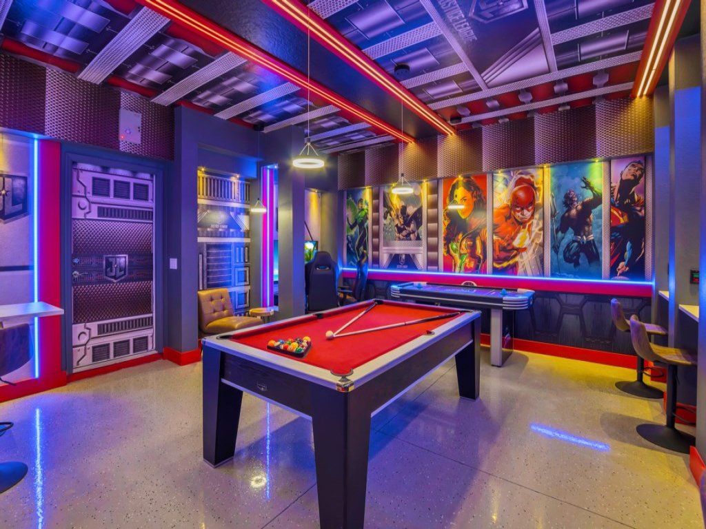 Amazing Game Room Your Kids Will Love! Vacation Rental in Davenport - RedAwning