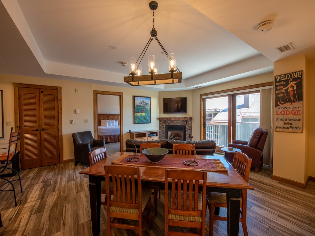 Beautifully Renovated 2Bedroom Condo with Balcony Vacation Rental in Crested Butte - RedAwning