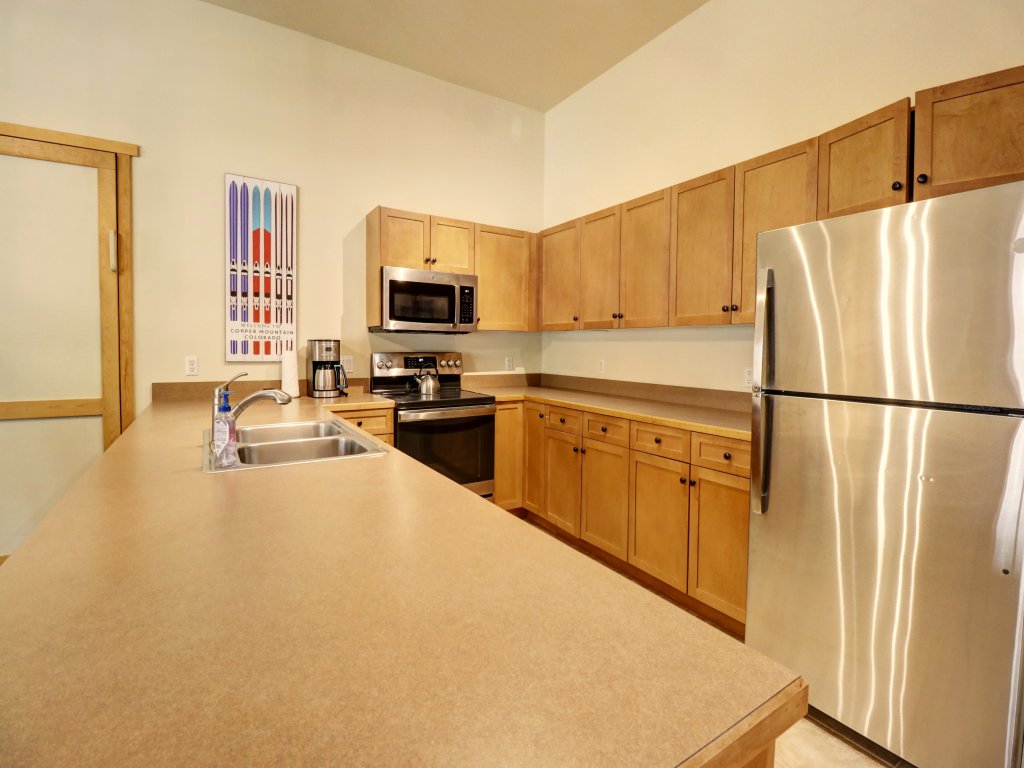 Spacious Top Floor Condo With Awesome Views and Vaulted ceilings - CS425 Vacation Rental in Copper Mountain - RedAwning