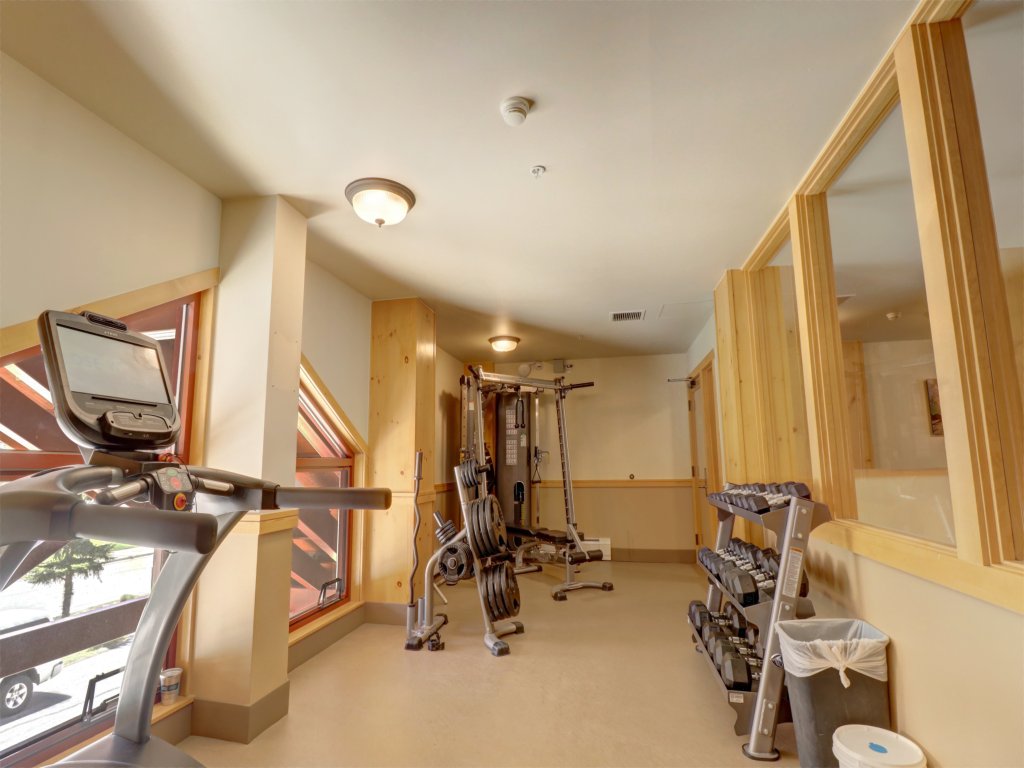 Spacious Top Floor Condo With Awesome Views and Vaulted ceilings - CS425 Vacation Rental in Copper Mountain - RedAwning