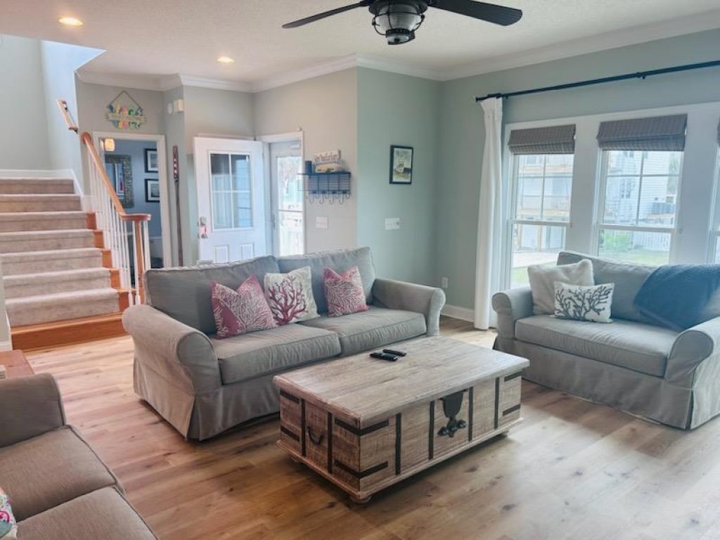 No Egrets / 124 By The Sea Vacation Rental in Holden Beach - RedAwning