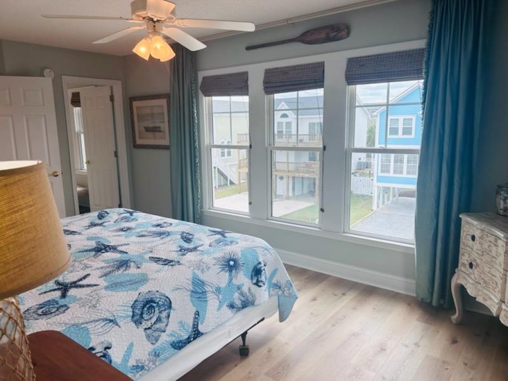 No Egrets / 124 By The Sea Vacation Rental in Holden Beach - RedAwning