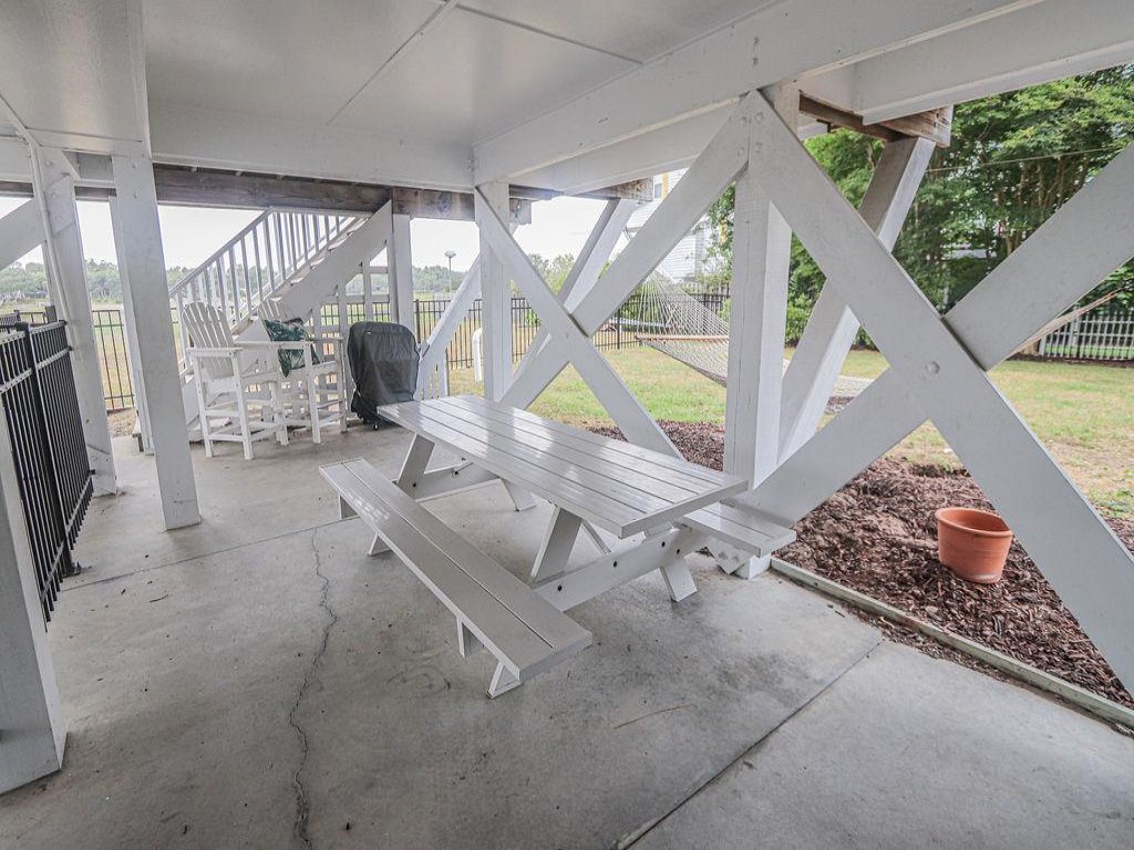 No Egrets / 124 By The Sea Vacation Rental in Holden Beach - RedAwning