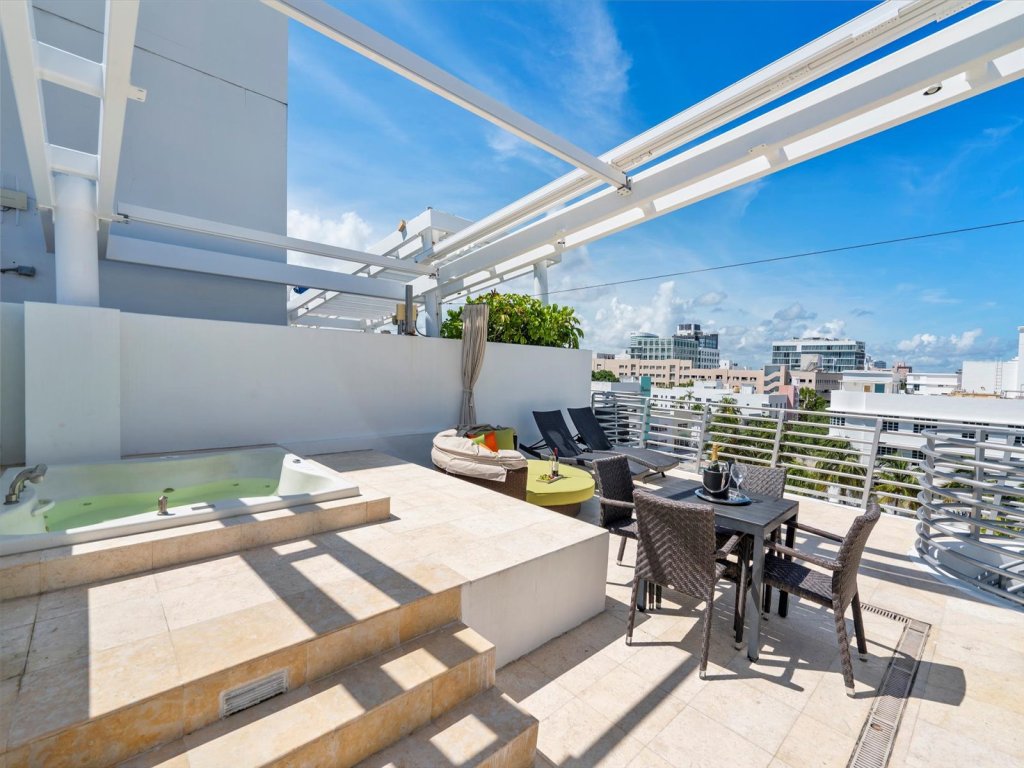 Penthouse Bahia Mar South Beach on Ocean Drive Miami Beach Vacation Rental in Miami Beach - RedAwning