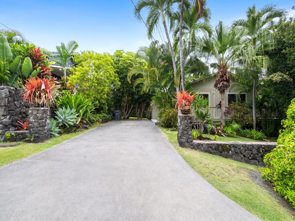 Magic Sands Retreat Hale Vacation Rental in Kailua Kona - RedAwning