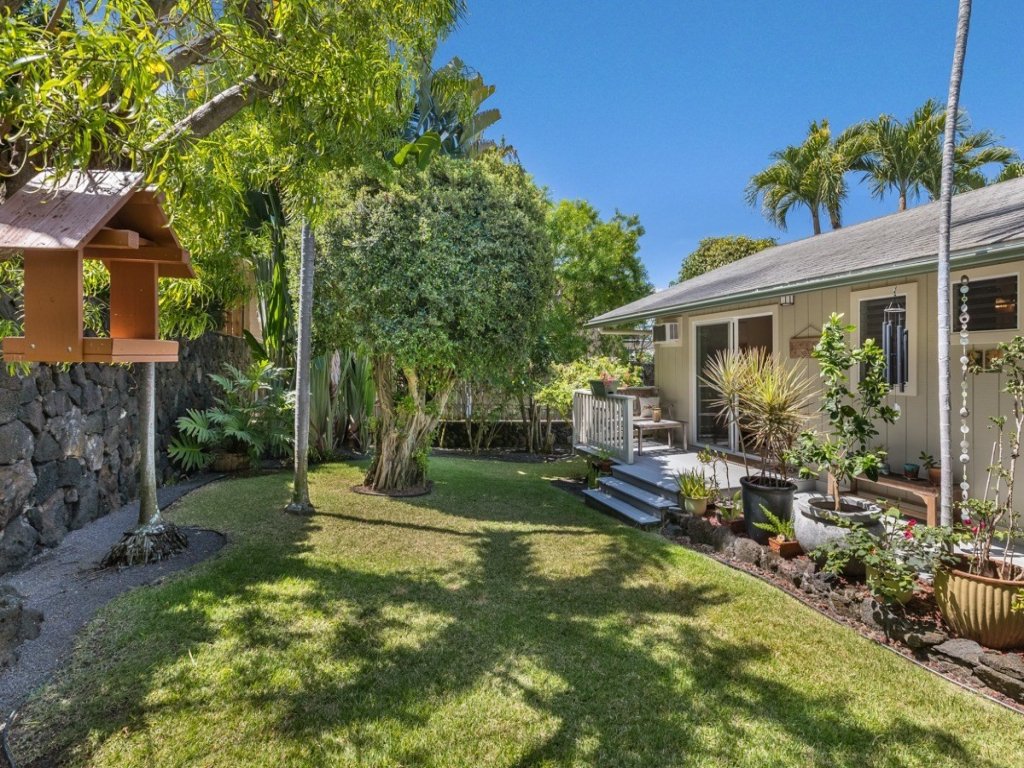Magic Sands Retreat Hale Vacation Rental in Kailua Kona - RedAwning