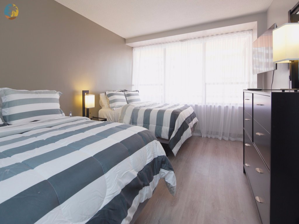 Alexander 1119 Vacation Rental in Miami Beach - RedAwning