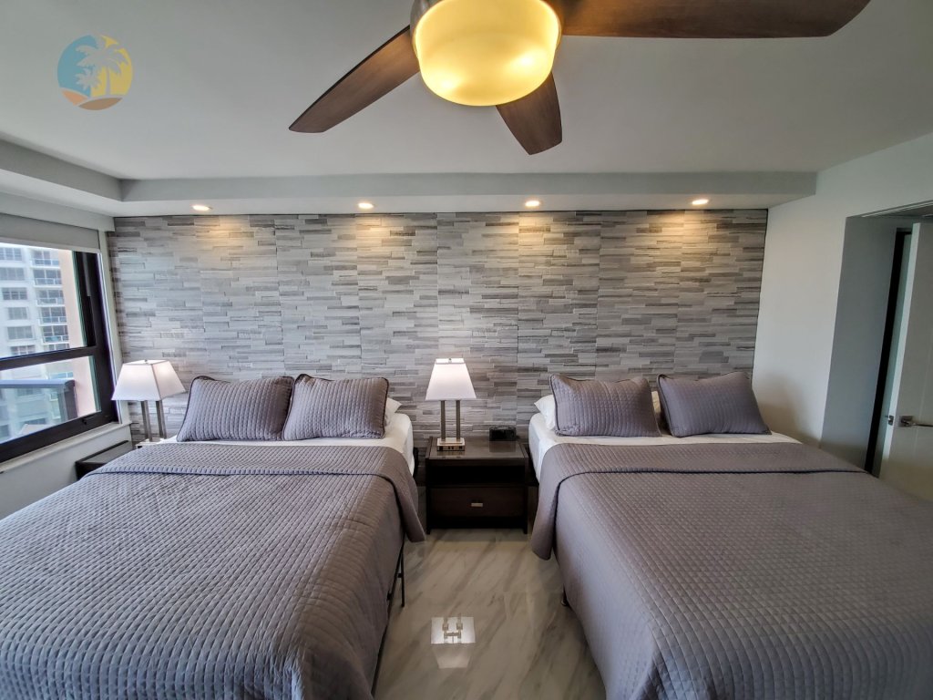 Alexander 1103 Vacation Rental in Miami Beach - RedAwning