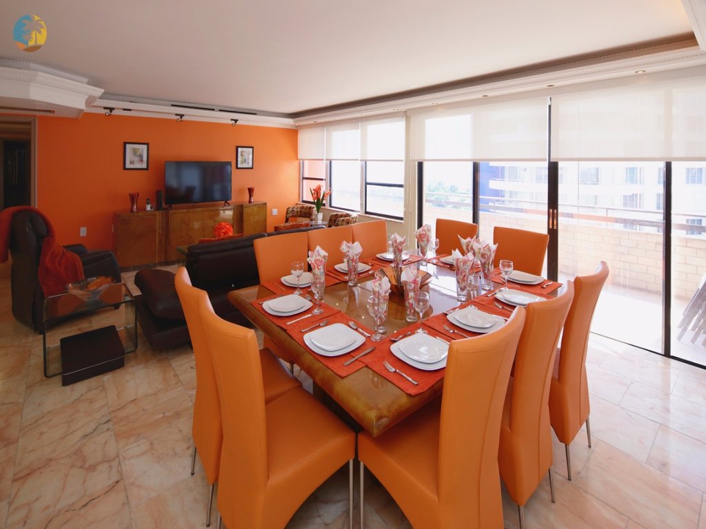 Alexander 807 Vacation Rental in Miami Beach - RedAwning