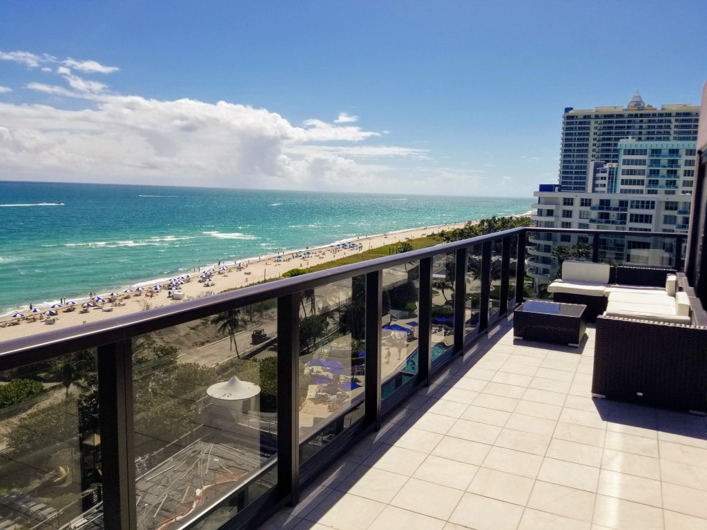 Alexander 1101 Vacation Rental in Miami Beach - RedAwning