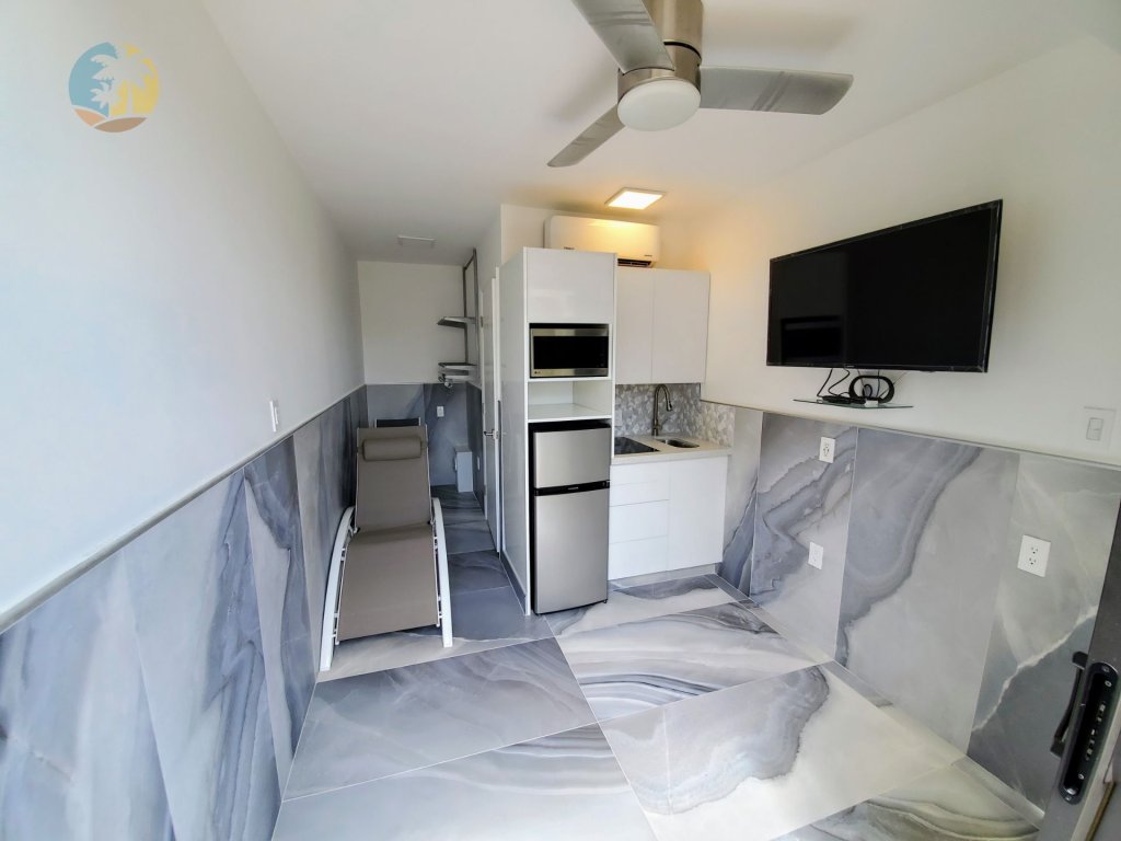 Alexander 519 Vacation Rental in Miami Beach - RedAwning