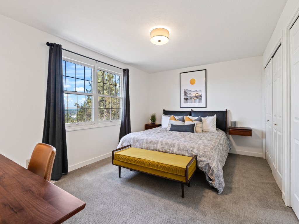 Serenity on 6th 30 Day Minimum Vacation Rental in Bend - RedAwning