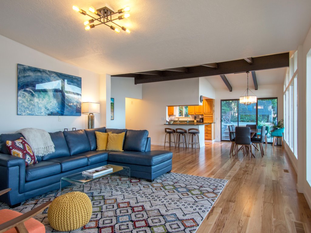 Eye On The Gorge Vacation Rental in White Salmon - RedAwning