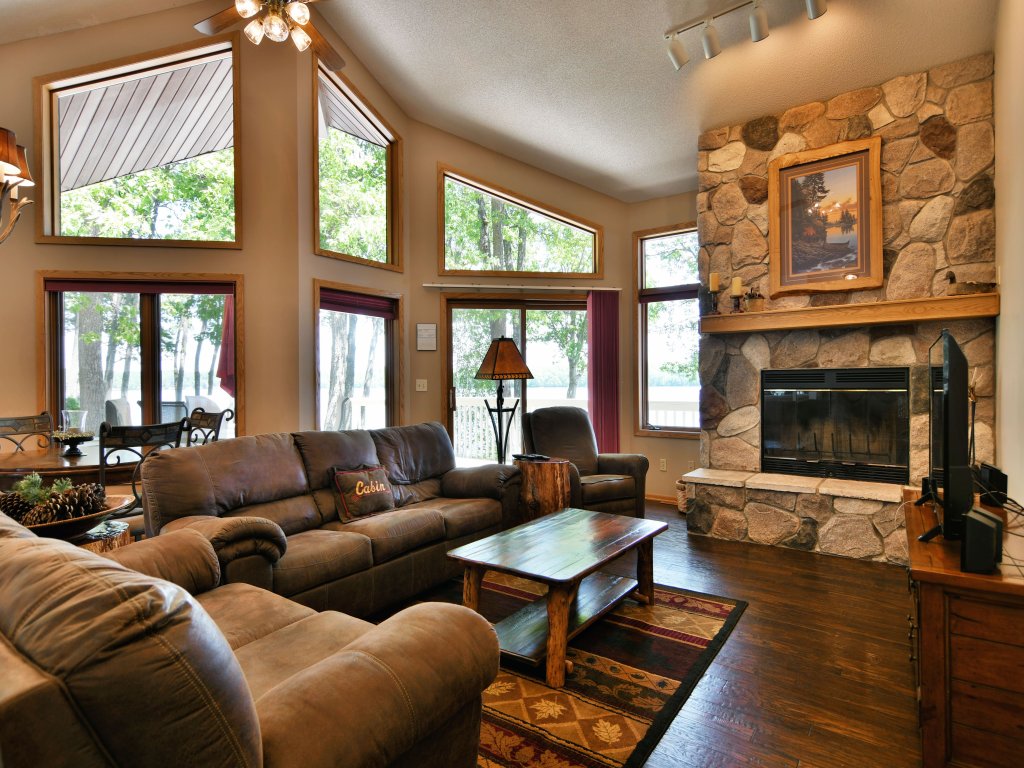 Chief Lake Home Vacation Rental in Wisconsin - RedAwning