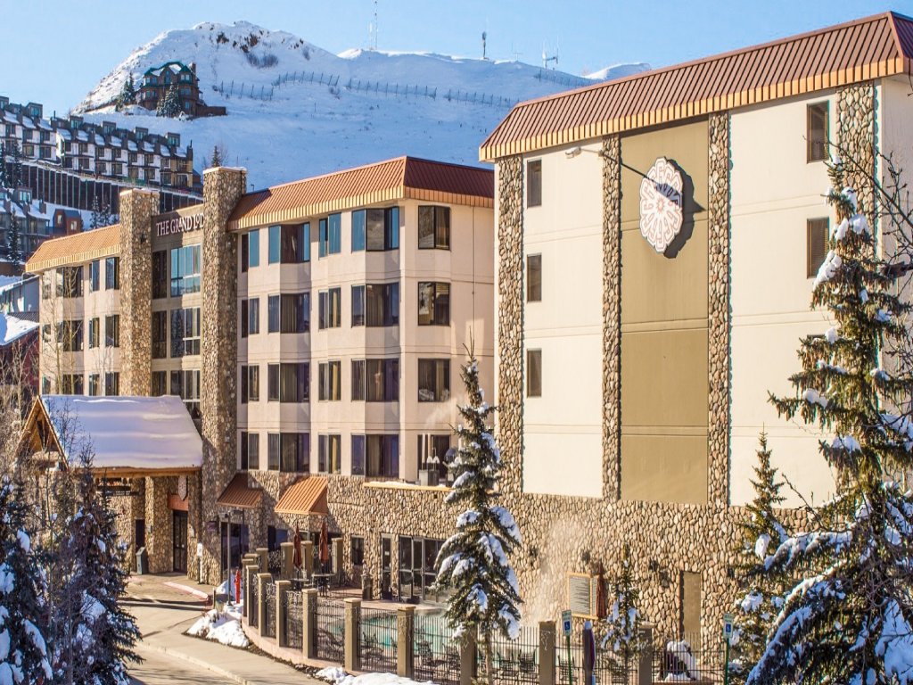 Grand Lodge Condo in the Heart of Mt Crested Butte Vacation Rental in Crested Butte - RedAwning