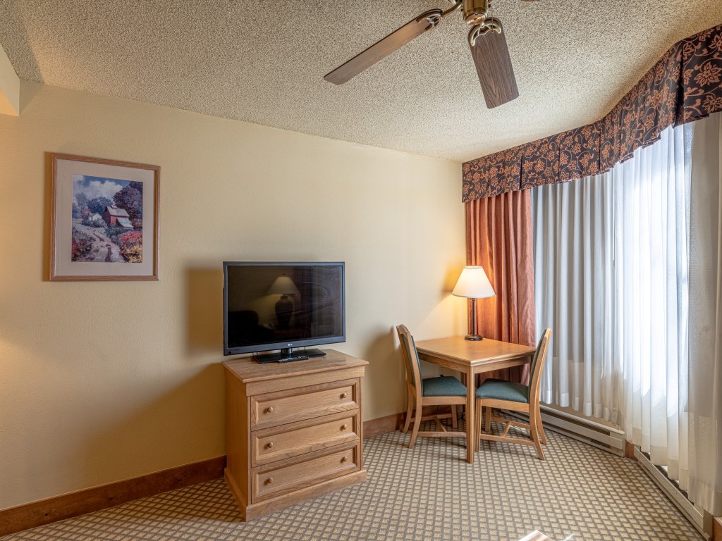 Grand Lodge Condo in the Heart of Mt Crested Butte Vacation Rental in Crested Butte - RedAwning