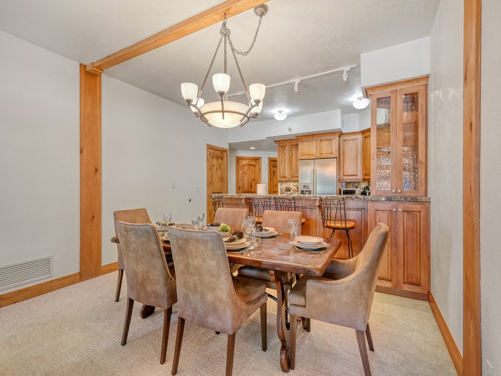 Powder Run 12C 100 yards to lift unbeatable Vacation Rental in Park City - RedAwning