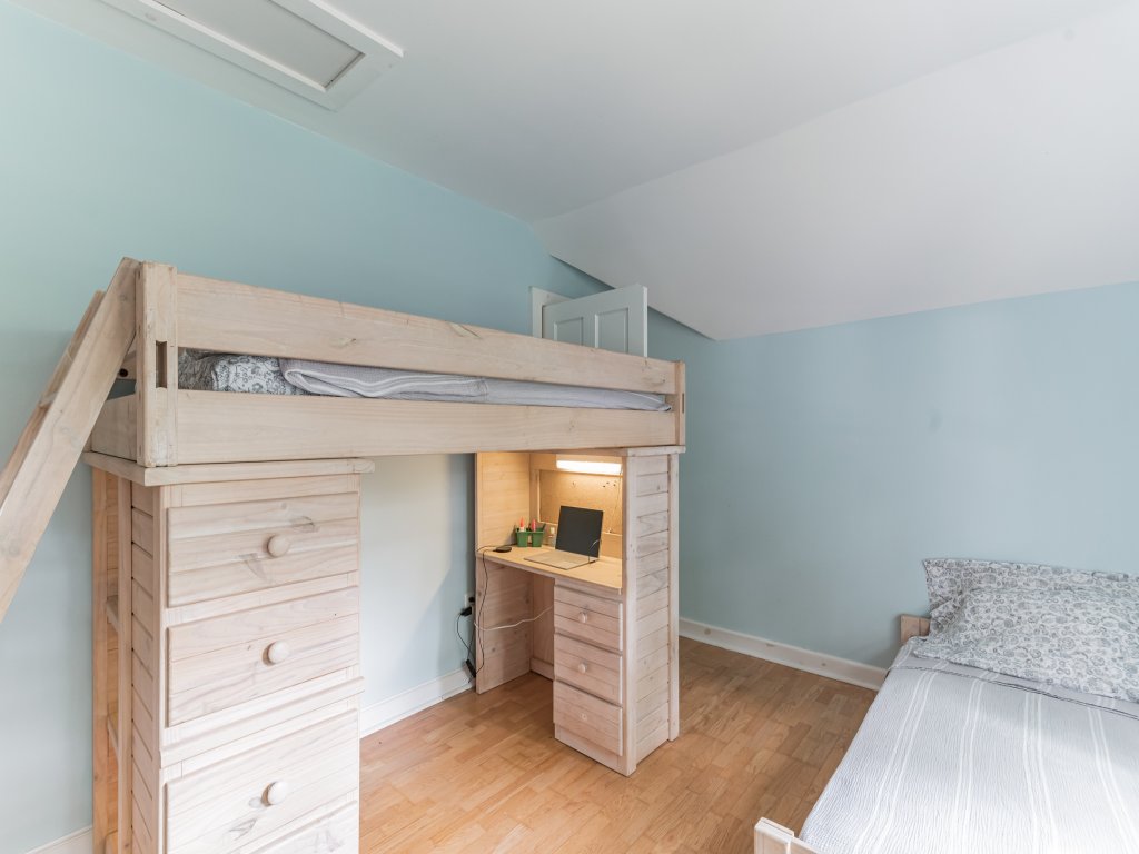 Mountain View Victorian with Convenient Location and  Lots of Space to Play Vacation Rental in New York - RedAwning