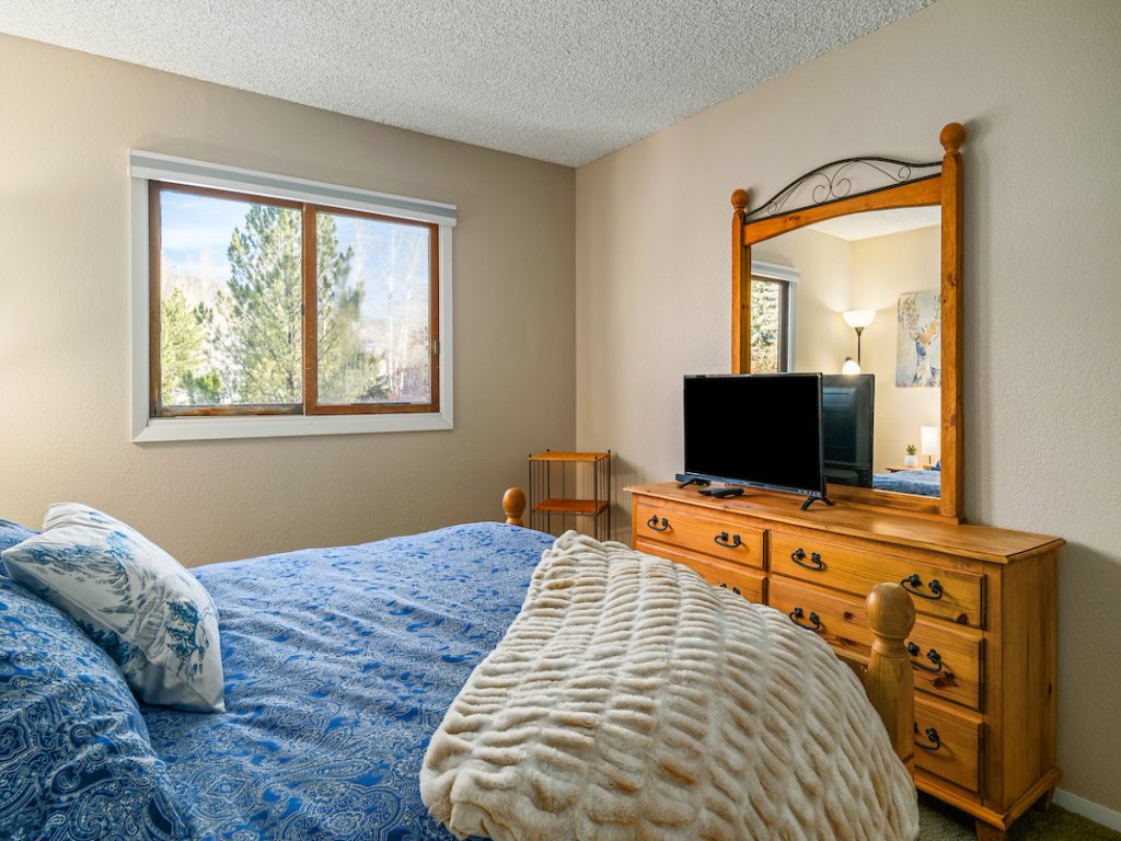 Whistler Village - Redwood 10 Vacation Rental in Steamboat Springs - RedAwning