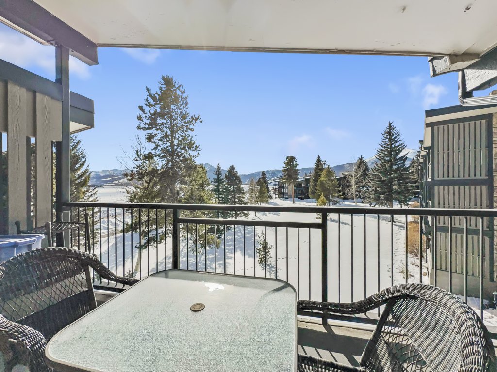 A304 Lake Cliffe Vacation Rental in Dillon - RedAwning