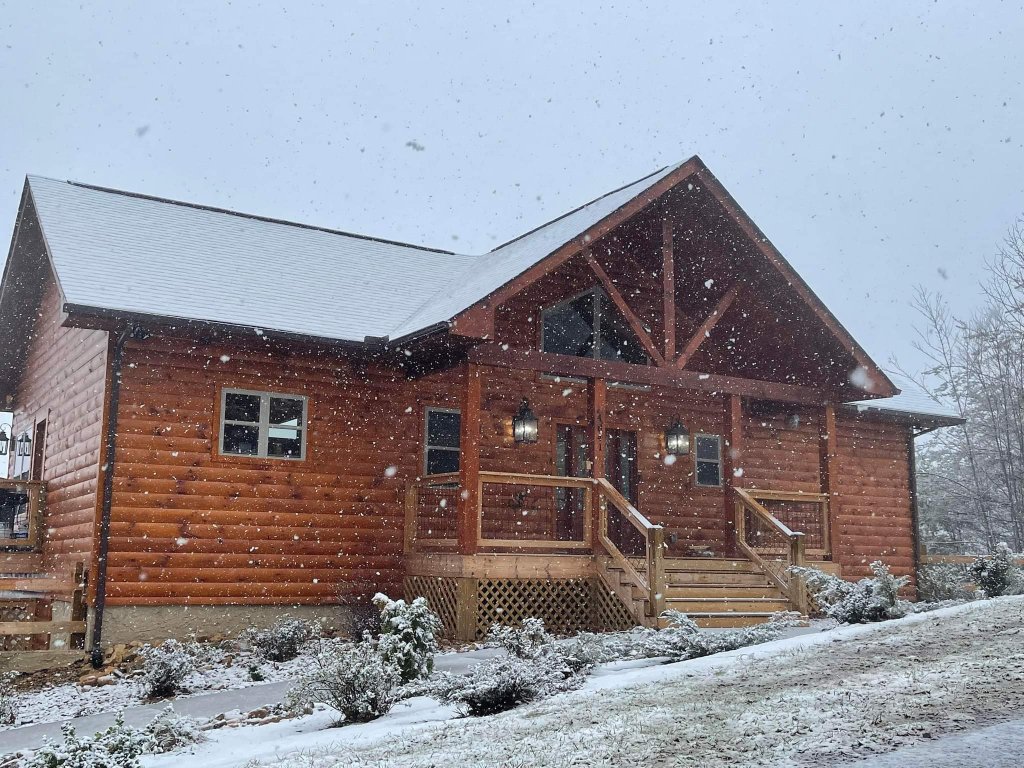 Bear Ridge Mountain View Vacation Rental in Sevierville - RedAwning