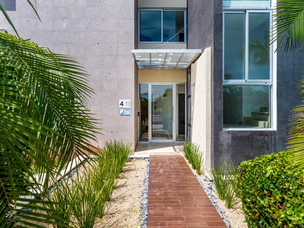 Casa Almajuma 415 S Vacation Rental - RedAwning