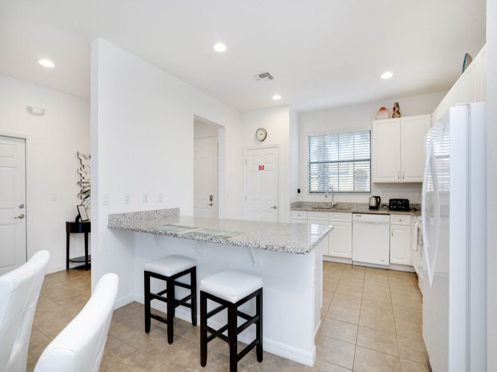 Beautiful 4 Bedroom Home Near Disney! Vacation Rental in Davenport - RedAwning