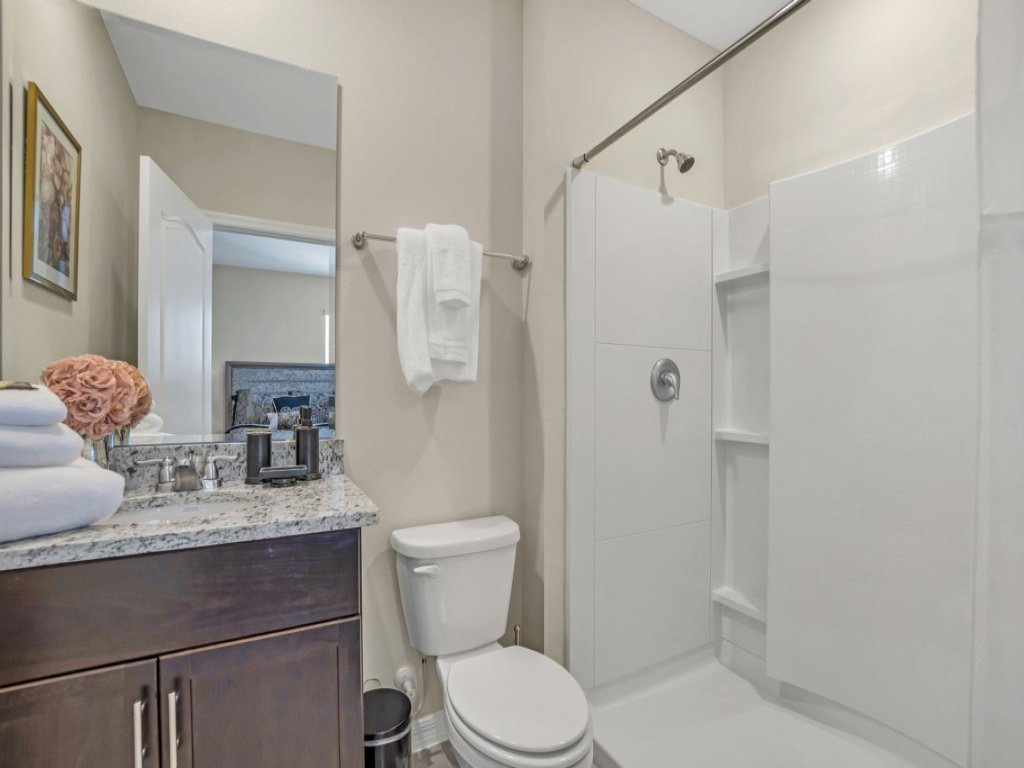 6 Bed 4 Bath Solterra Beautiful Home! Vacation Rental in Davenport - RedAwning