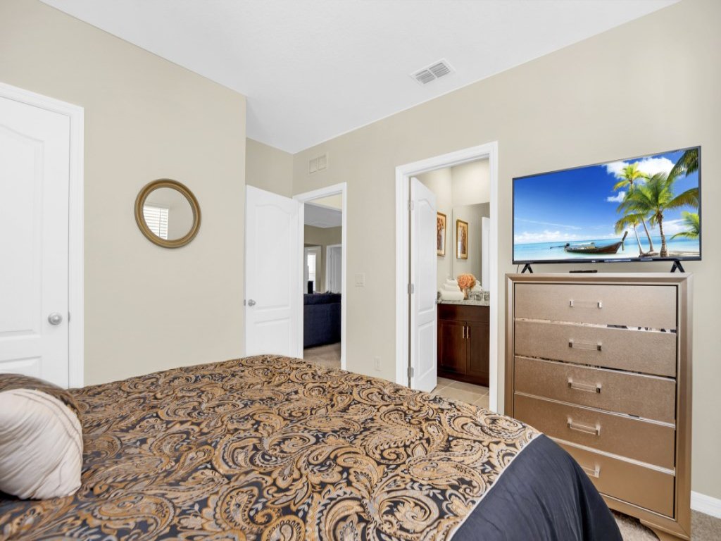 6 Bed 4 Bath Solterra Beautiful Home! Vacation Rental in Davenport - RedAwning