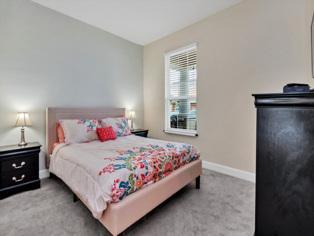 Serenity 3 Bed Townhome  Vacation Rental in Clermont - RedAwning