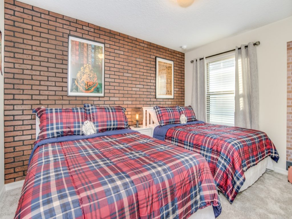 Luxury Home 7 Bedrooms Near Disney! Vacation Rental in Kissimmee - RedAwning
