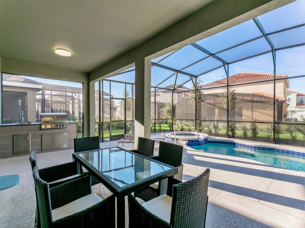 Luxury 6 Bedroom 4 Bath  Home With Spa Vacation Rental in Davenport - RedAwning