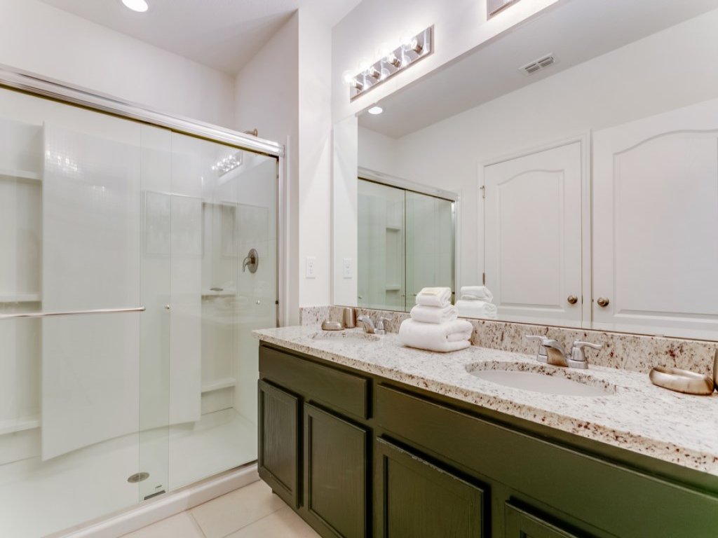 Luxury 6 Bedroom 4 Bath  Home With Spa Vacation Rental in Davenport - RedAwning