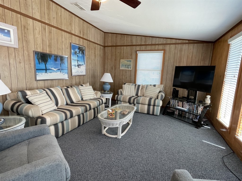 SOUTHERN STAR Vacation Rental in Hatteras - RedAwning