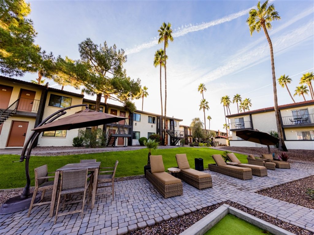230 Vacation Rental in Scottsdale - RedAwning