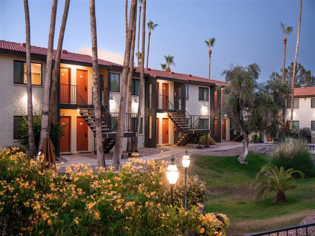 218 Vacation Rental in Scottsdale - RedAwning