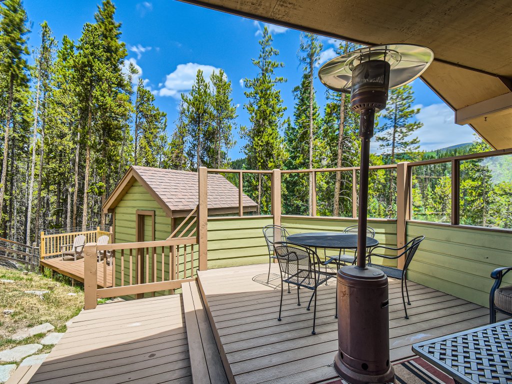Moose Hill Lodge Vacation Rental in Breckenridge - RedAwning