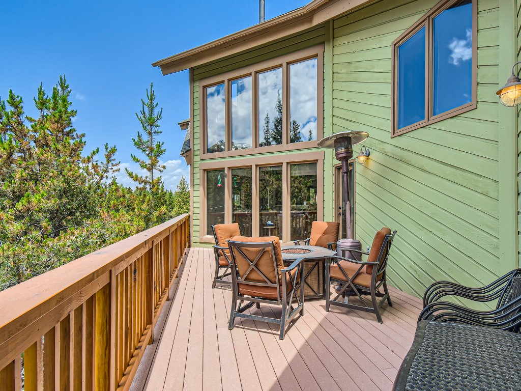 Moose Hill Lodge Vacation Rental in Breckenridge - RedAwning