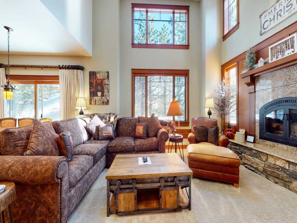 Timbers #10 Vacation Rental in Mammoth Lakes - RedAwning