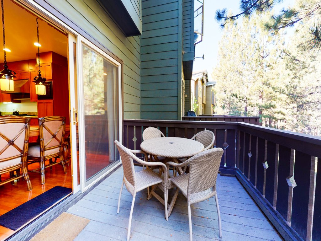 Timbers #10 Vacation Rental in Mammoth Lakes - RedAwning