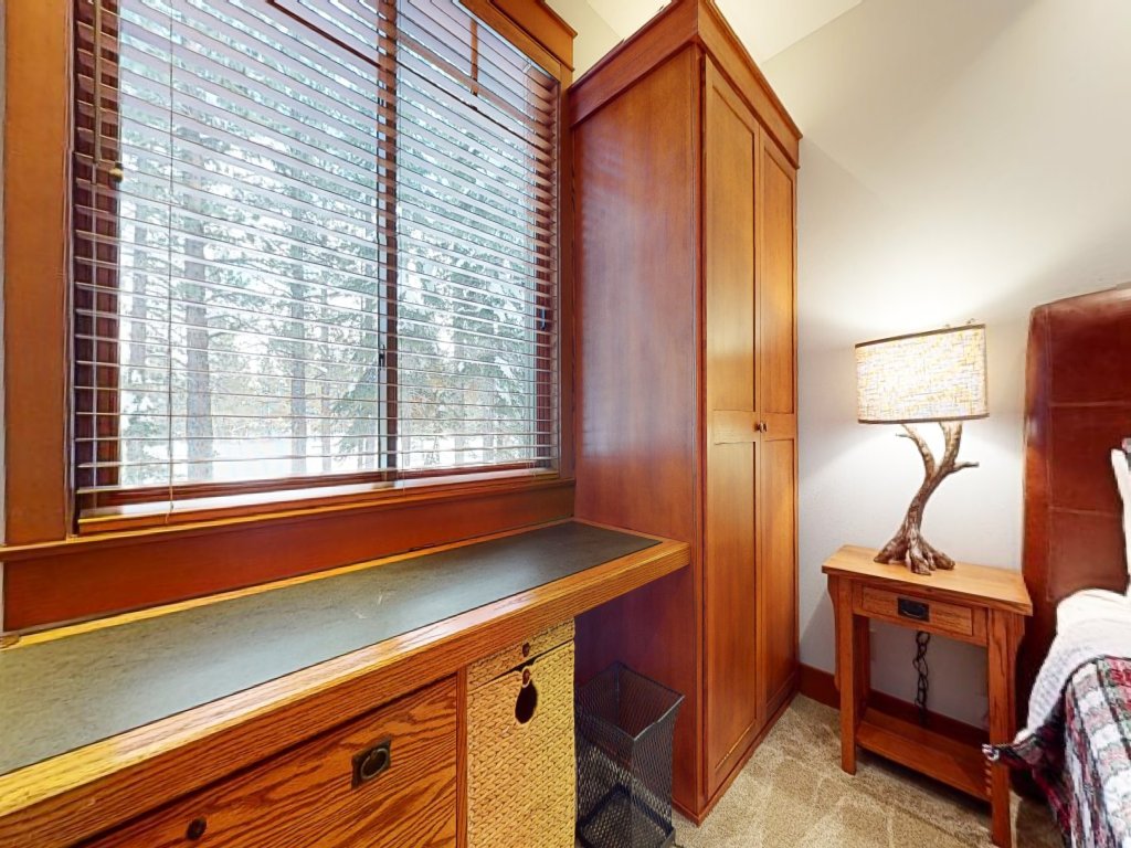 Timbers #10 Vacation Rental in Mammoth Lakes - RedAwning