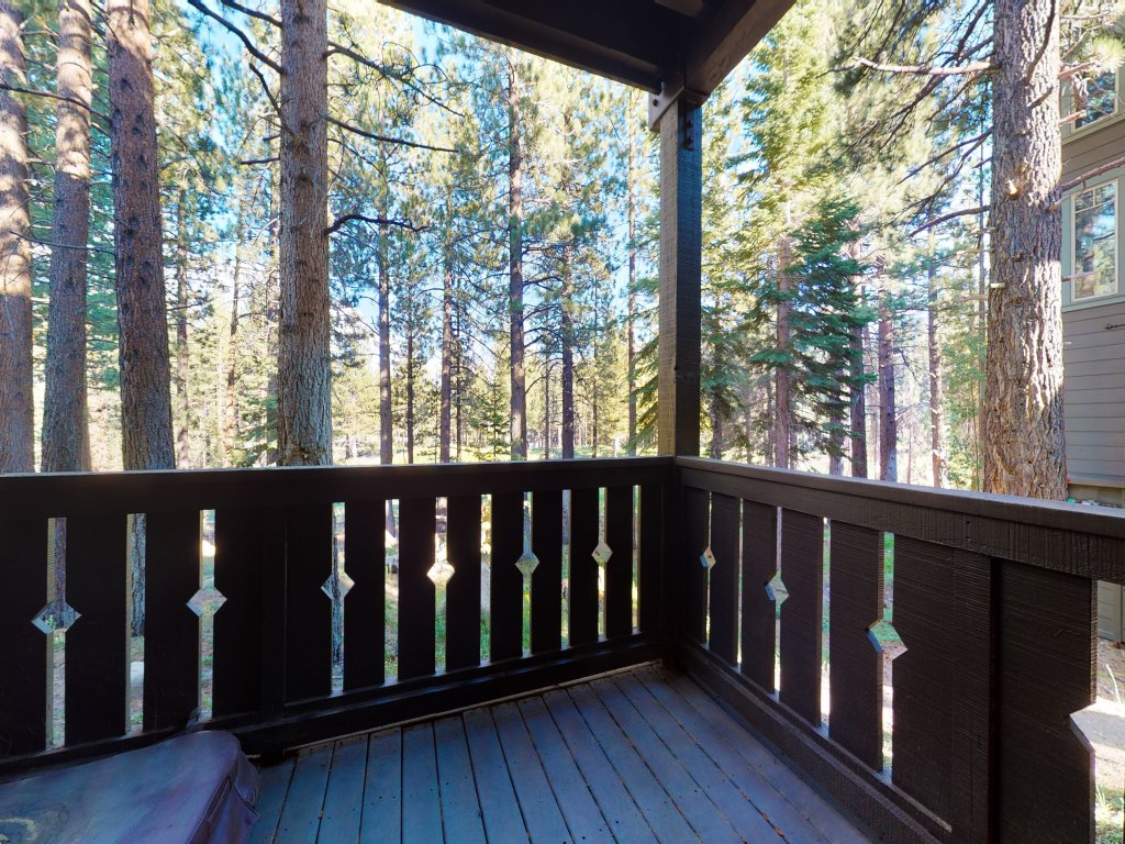 Timbers #10 Vacation Rental in Mammoth Lakes - RedAwning