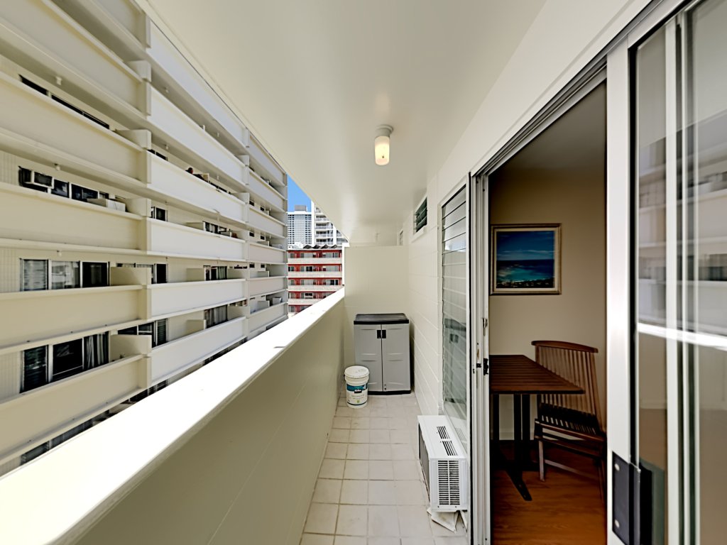 Cozy Kuhio Village Studio Vacation Rental in Honolulu - RedAwning