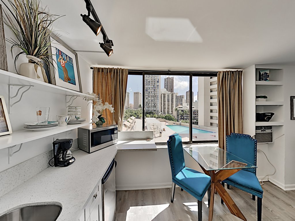 Upbeat Hawaiian Monarch Studio Vacation Rental in Honolulu - RedAwning