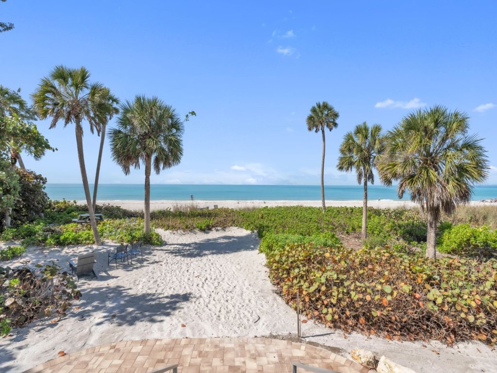 7th Heaven Vacation Rental in Longboat Key - RedAwning