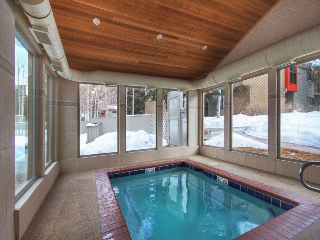 1196 Flying Dutchman Vacation Rental in Keystone - RedAwning