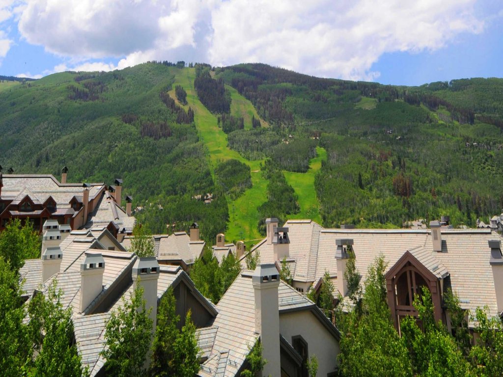 Highlands Westview 202 Vacation Rental in Beaver Creek - RedAwning