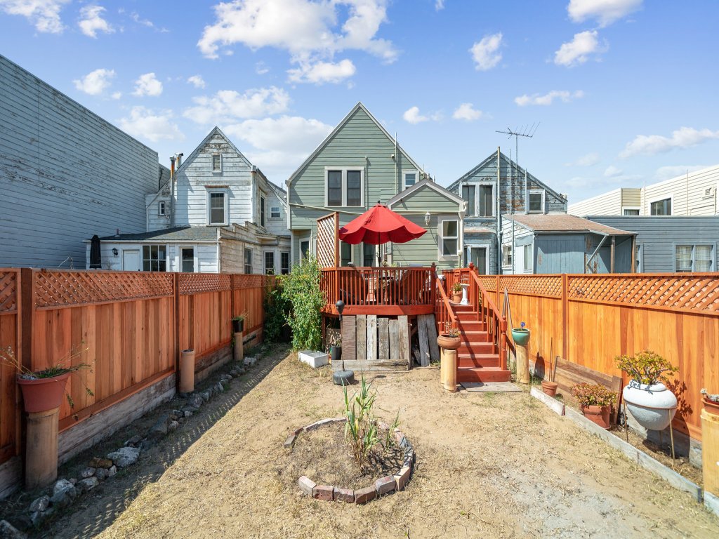 San Francisco Retreat Just Steps from Golden Gate Park and Ocean Beach Vacation Rental in San Francisco - RedAwning
