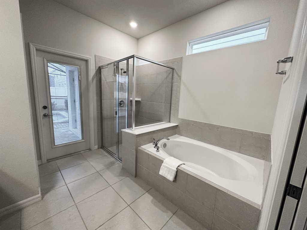 2127LC- Windsor Island Resort Vacation Rental in Davenport - RedAwning